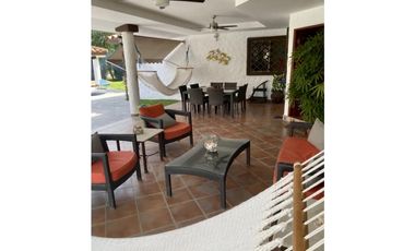 SE VENDEN 2 HERMOSAS CASAS EN PUNTA BARCO VIEJO $795,000