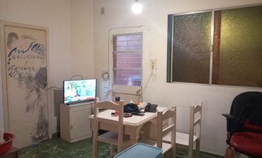 Excelente oportunidad de 2 ph en venta en Banfield