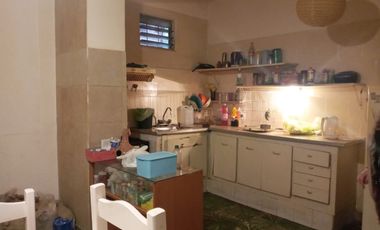 Excelente oportunidad de 2 ph en venta en Banfield