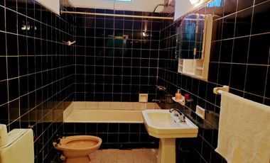 Excelente oportunidad de 2 ph en venta en Banfield