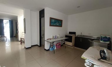 casa en venta en las mercedes. Cod V109242