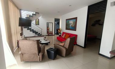 casa en venta en las mercedes. Cod V109242