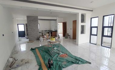 VENTA DE CASA NUEVA EN ESQUINA DE 4 REC. 1 EN P.B. COLONIA EL MORRO