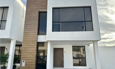 CASAS MODERNA A ESTRENAR EN VENTA EN URB PORTÓN DEL SOL - MANTA