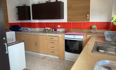 Vendo casa en Manta en urbanizacion privada en zona sur