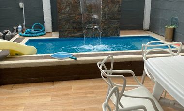 Vendo casa en Manta en urbanizacion privada en zona sur