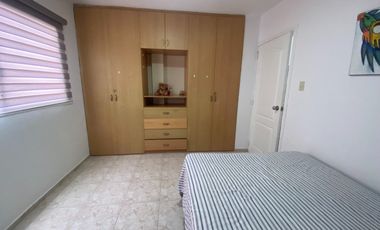 Vendo casa en Manta en urbanizacion privada en zona sur