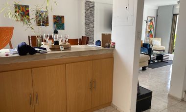 Vendo casa en Manta en urbanizacion privada en zona sur