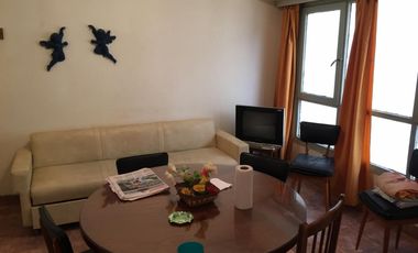 Depto 2 ambientes con vista parcial al mar