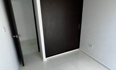 apartamento en arriendo en prados del este. Cod A3480