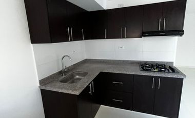 apartamento en arriendo en prados del este. Cod A3480