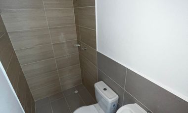 apartamento en arriendo en prados del este. Cod A3480