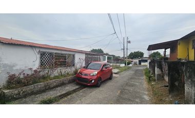 VENTA DE CASA DE ESQUINA EN SAN MIGUELITO  - VILLA GUADALUPE