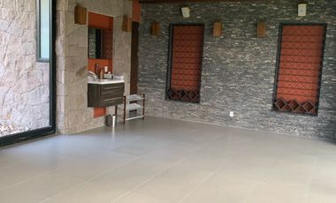 Casa en Renta Vacía en Club de Golf