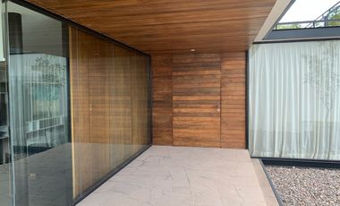 Casa en Renta Vacía en Club de Golf