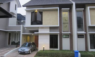 Rmh minimalis 2 lantai siap huni dkt tol brigif jagakarsa,Jaksel