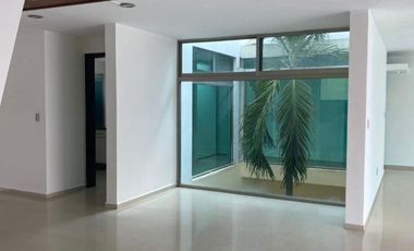 ️Hermosa Residencia con alberca  en VENTA ubicada en Fraccionamiento Paraiso.