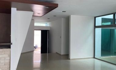 ️Hermosa Residencia con alberca  en VENTA ubicada en Fraccionamiento Paraiso.