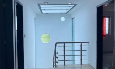 ️Hermosa Residencia con alberca  en VENTA ubicada en Fraccionamiento Paraiso.