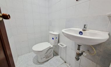 oficina en venta en caobos. Cod V20439