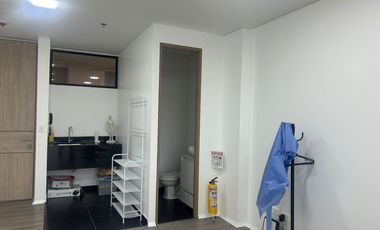 consultorio en arriendo en sabana park. Cod A5756