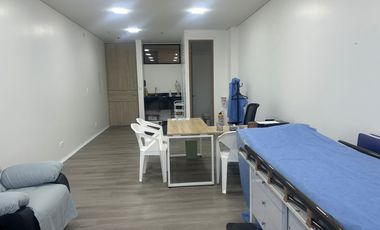 consultorio en arriendo en sabana park. Cod A5756