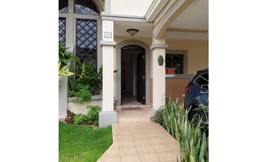 Se Vende / Alquila Casa Residencial Duplex en Albrook