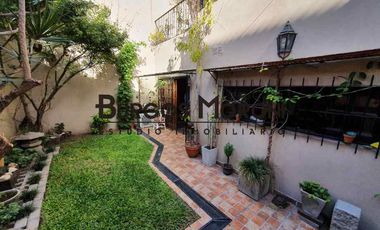 Casa PH en venta en Ramos Mejia Sur