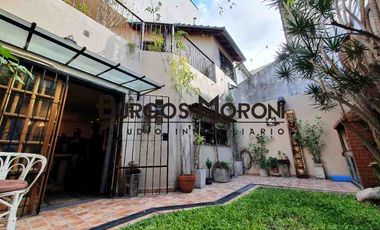 Casa PH en venta en Ramos Mejia Sur