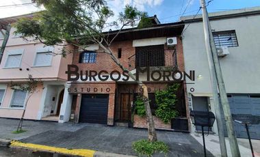 Casa PH en venta en Ramos Mejia Sur