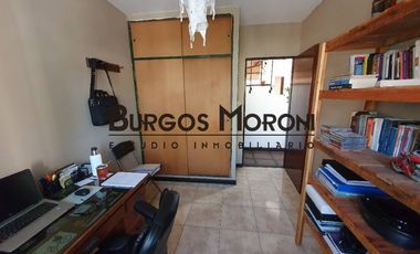 Casa PH en venta en Ramos Mejia Sur