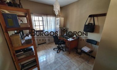 Casa PH en venta en Ramos Mejia Sur