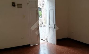 Local Comercial en Venta en Fray Luis de la peña / Bascuñan Guerrero