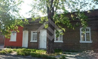 Local Comercial en Venta en Fray Luis de la peña / Bascuñan Guerrero