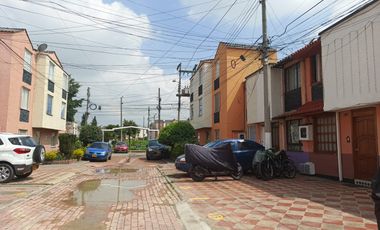 casa en venta en timiza. Cod V6216502