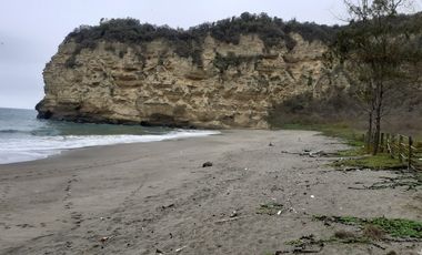 Se Vende Terreno para Desarrollar Frente al Mar en Puerto Rico