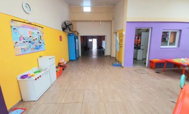 Casa 4 Amb con  Galpón y Fondo (Ex Jardín Maternal / Salón de Eventos)
