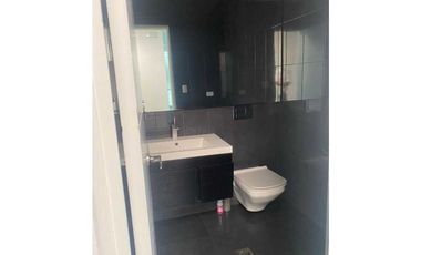 EN VENTA O ALQUILER OFICINA EN FINANCIAL PARK