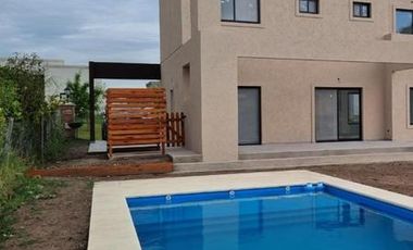 Increible casa en Santa Elena