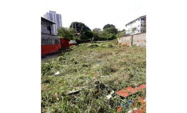 Se Vende TERRENO!! Con Excelente ubicación en Parque Lefevre.