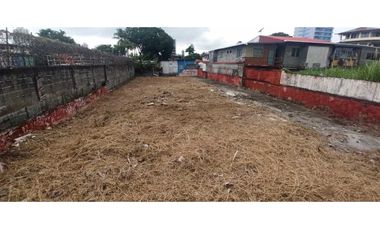 Se Vende TERRENO!! Con Excelente ubicación en Parque Lefevre.