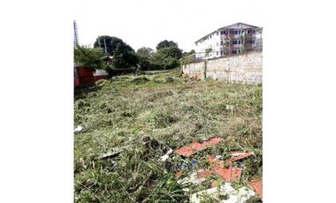 Se Vende TERRENO!! Con Excelente ubicación en Parque Lefevre.