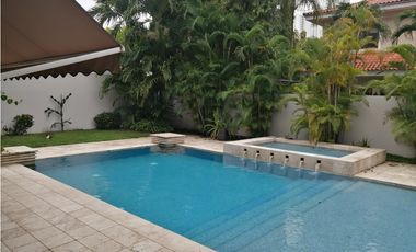 VENTA CASA COSTA DEL ESTE