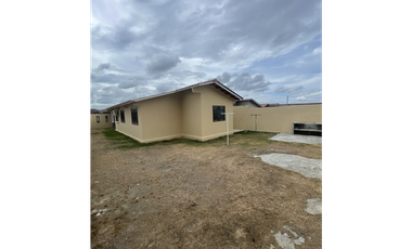 VENTA DE CASA EN RESIDENCIAL MIRAFLORES PENONOME