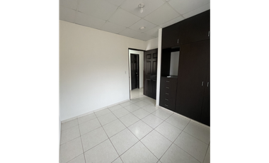 VENTA DE CASA EN RESIDENCIAL MIRAFLORES PENONOME