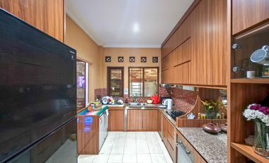 Rumah 2 Lt Siap Huni 15 Menit ke Aeon Mall BSD Dibantu KPR J-37042