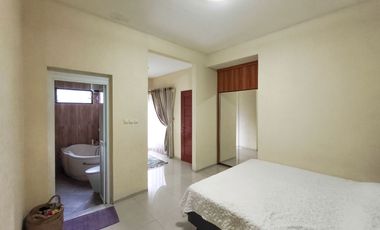 Rumah 2 Lt Siap Huni 15 Menit ke Aeon Mall BSD Dibantu KPR J-37042