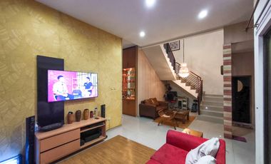 Rumah 2 Lt Siap Huni 15 Menit ke Aeon Mall BSD Dibantu KPR J-37042