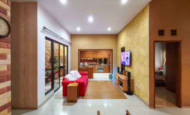 Rumah 2 Lt Siap Huni 15 Menit ke Aeon Mall BSD Dibantu KPR J-37042