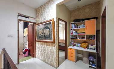 Rumah 2 Lt Siap Huni 15 Menit ke Aeon Mall BSD Dibantu KPR J-37042